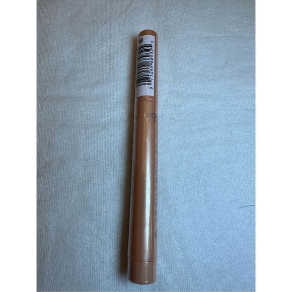 L’Oréal Paris Makeup Le Shadow Stick Eyeshadow color 115 Twinkly Rose - Picture 4 of 5